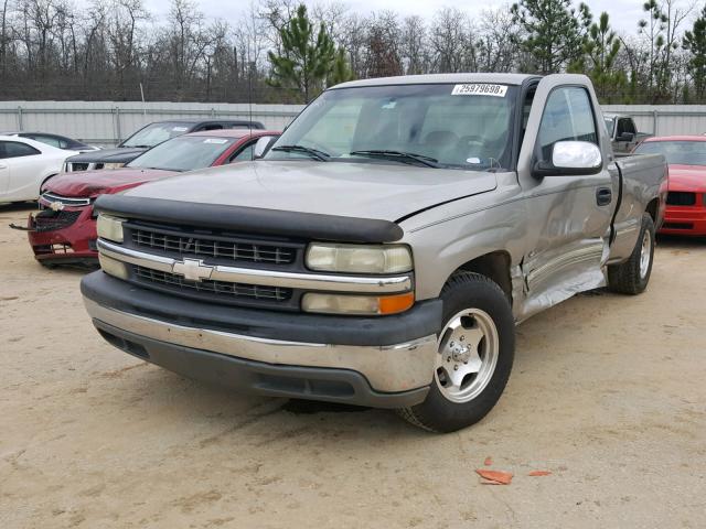 2GCEC19T8Y1121472 - 2000 CHEVROLET SILVERADO SILVER photo 2