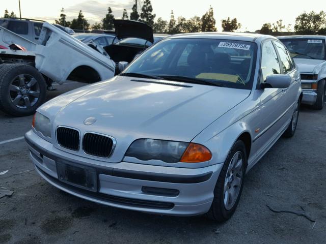 WBAAV33401FU87315 - 2001 BMW 325 I SILVER photo 2