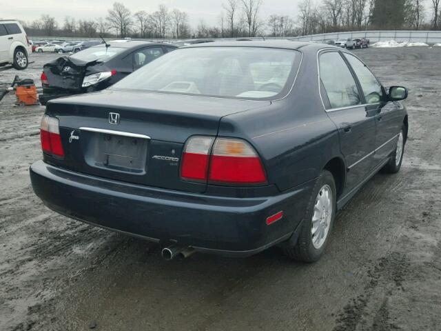 1HGCD5655TA067503 - 1996 HONDA ACCORD EX GREEN photo 4