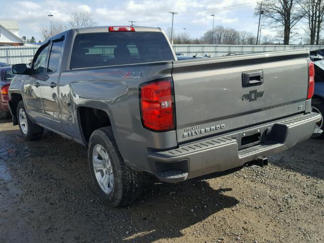 1GCVKREC8HZ227063 - 2017 CHEVROLET SILVERADO GRAY photo 3