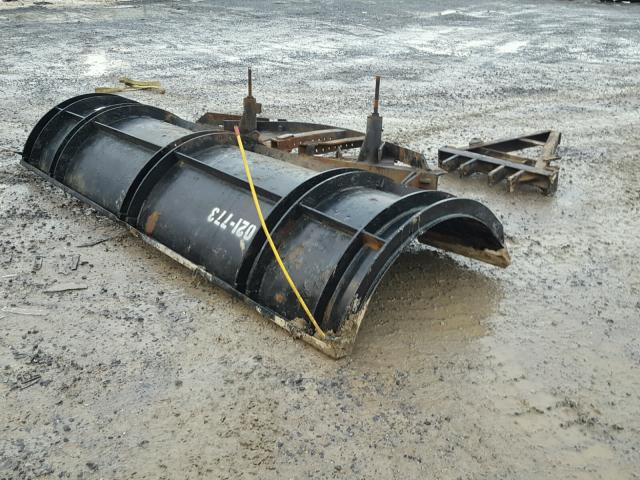 11112 - 2003 MISC SNOWPLOW Черный фото 2