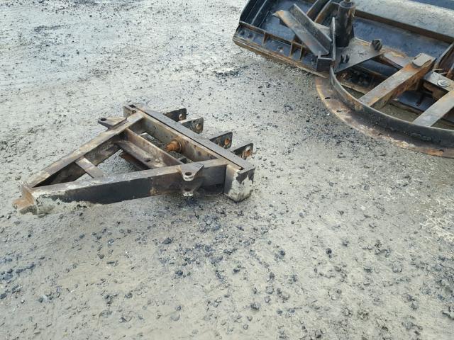 11112 - 2003 MISC SNOWPLOW Черный фото 6