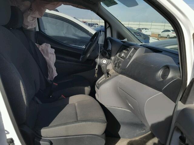 3N63M0YN9FK725239 - 2015 CHEVROLET CITY EXPRE WHITE photo 5