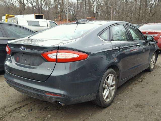 3FA6P0H71FR273390 - 2015 FORD FUSION SE GRAY photo 4