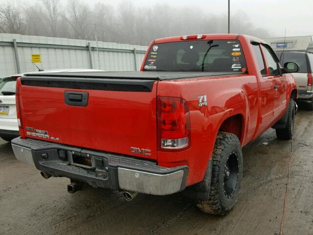 1GTR2VE3XBZ202263 - 2011 GMC SIERRA K15 RED photo 4