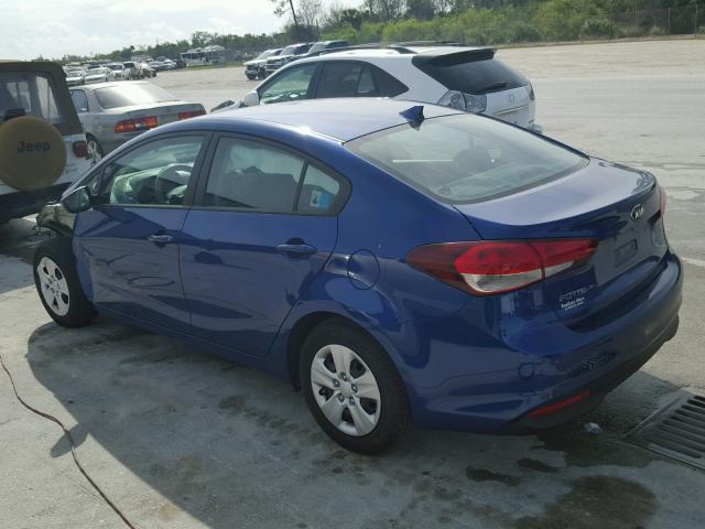 3KPFK4A70HE012420 - 2017 KIA FORTE LX BLUE photo 3