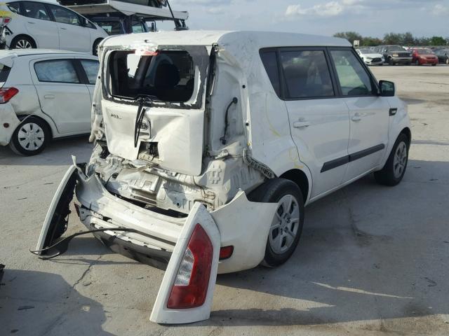 KNDJT2A58C7405410 - 2012 KIA SOUL WHITE photo 4