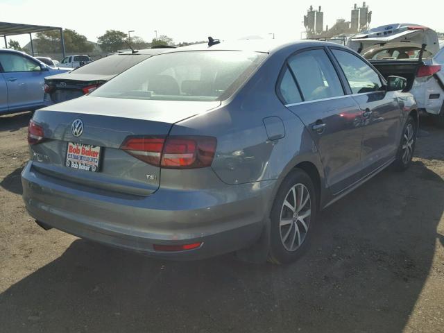 3VWB67AJ1HM372539 - 2017 VOLKSWAGEN JETTA SE GRAY photo 4