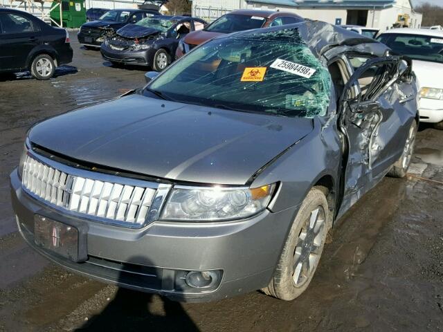 3LNHM28T48R668053 - 2008 LINCOLN MKZ SILVER photo 2