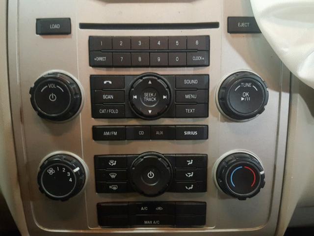 1FMCU93709KA37108 - 2009 FORD ESCAPE XLT BLUE photo 9