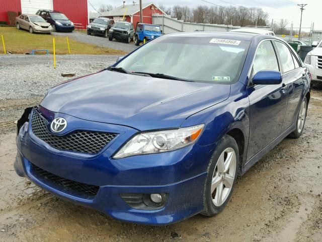 4T1BF3EK7BU587534 - 2011 TOYOTA CAMRY BASE BLUE photo 2