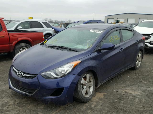 5NPDH4AE2DH384514 - 2013 HYUNDAI ELANTRA GL BLUE photo 2