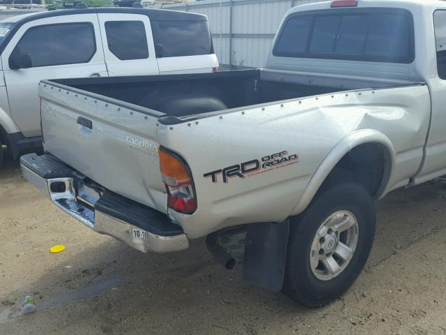 5TESN92N7YZ698027 - 2000 TOYOTA TACOMA XTR SILVER photo 9