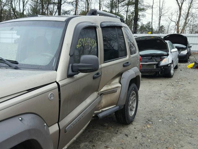 1J4GL38K15W723156 - 2005 JEEP LIBERTY RE 棕色 照片 9
