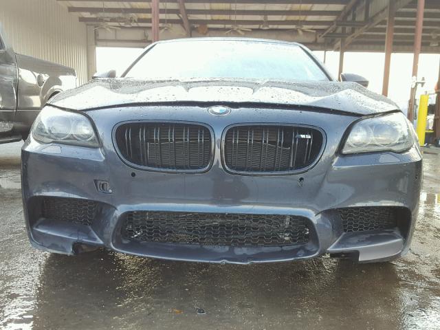 WBSFV9C5XDD096007 - 2013 BMW M5 CHARCOAL photo 9