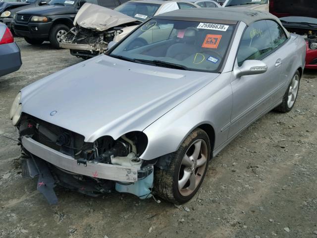 WDBTK65G05T039577 - 2005 MERCEDES-BENZ CLK 320 SILVER photo 2