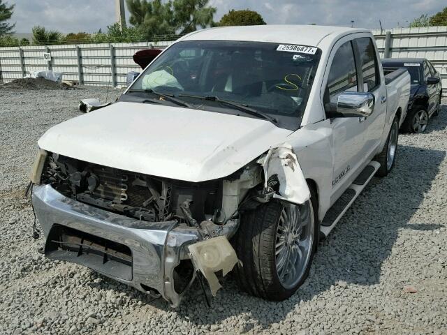 1N6AA07AX5N500643 - 2005 NISSAN TITAN XE WHITE photo 2