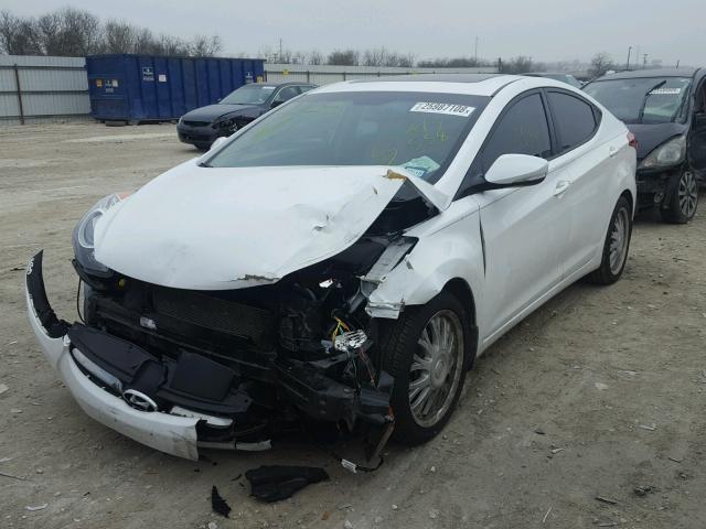 5NPDH4AE3DH297558 - 2013 HYUNDAI ELANTRA GL WHITE photo 2