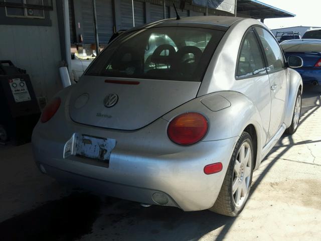3VWDD21C11M459608 - 2001 VOLKSWAGEN NEW BEETLE ვერცხლისფერი ფოტო 4