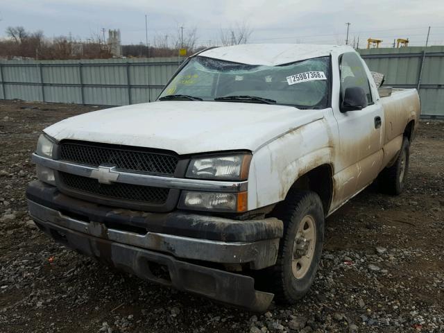 1GCEK14T84E101368 - 2004 CHEVROLET SILVERADO WHITE photo 2