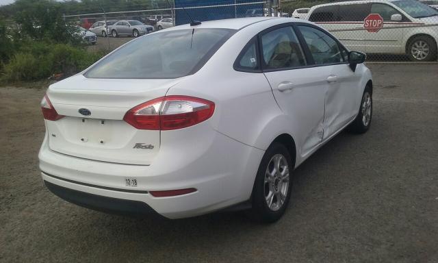 3FADP4BJ9GM125635 - 2016 FORD FIESTA SE WHITE photo 4