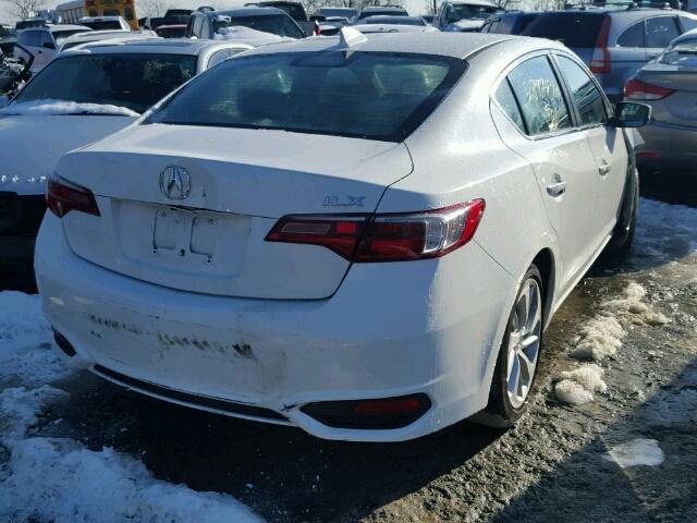 19UDE2F31HA008857 - 2017 ACURA ILX BASE WHITE photo 4