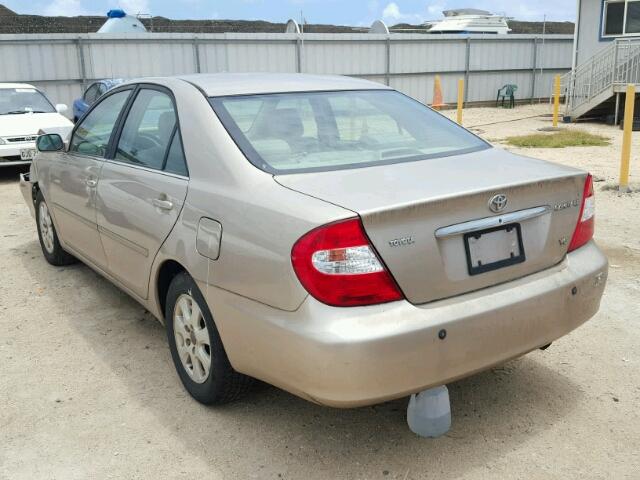 JTDBF30K330127677 - 2003 TOYOTA CAMRY LE GOLD photo 3