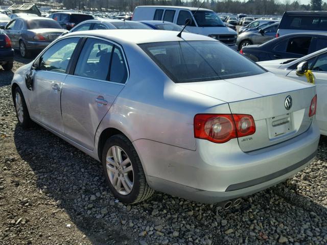 3VWEF71K57M188046 - 2007 VOLKSWAGEN JETTA WOLF SILVER photo 3