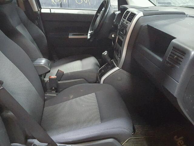 1J8FF47W98D782967 - 2008 JEEP COMPASS SP WHITE photo 5