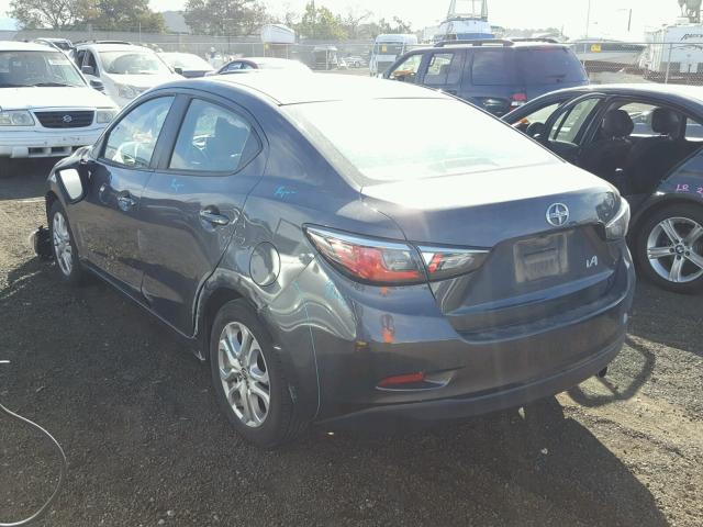 3MYDLBZV2GY132049 - 2016 TOYOTA SCION IA CHARCOAL photo 3