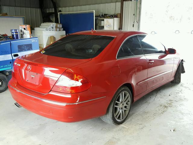 WDBTJ56H88F240070 - 2008 MERCEDES-BENZ CLK 350 RED photo 4