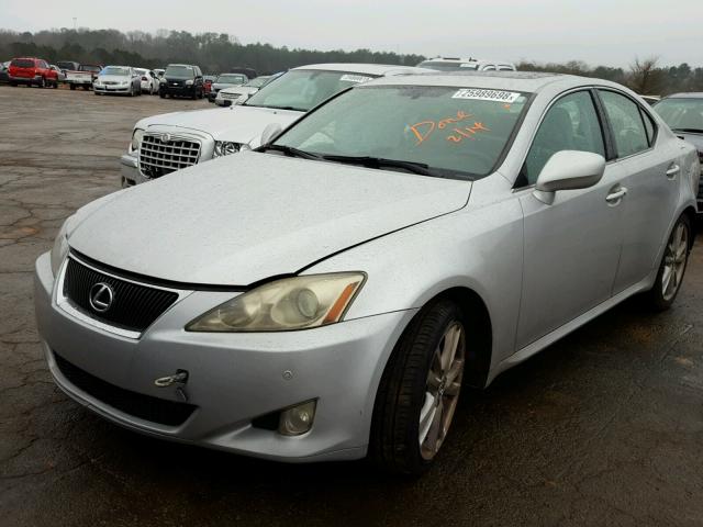 JTHBE262572007523 - 2007 LEXUS IS 350 SILVER photo 2