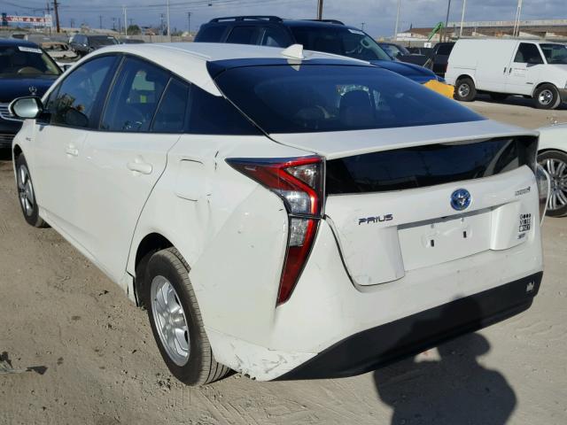 JTDKARFU3H3043956 - 2017 TOYOTA PRIUS WHITE photo 3