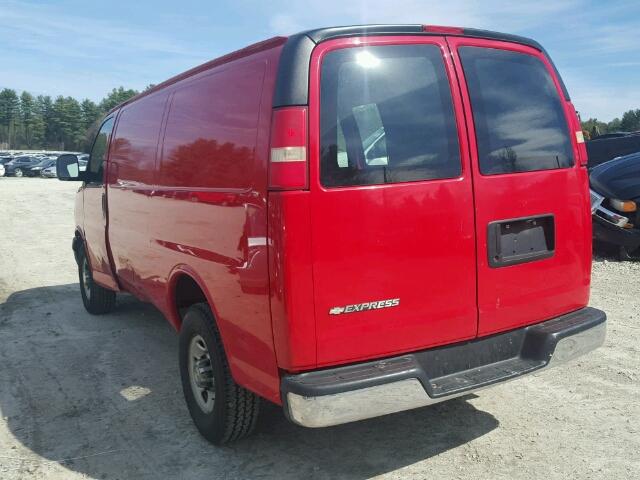 1GCGG25C481165242 - 2008 CHEVROLET EXPRESS G2 RED photo 3