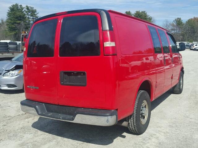 1GCGG25C481165242 - 2008 CHEVROLET EXPRESS G2 RED photo 4