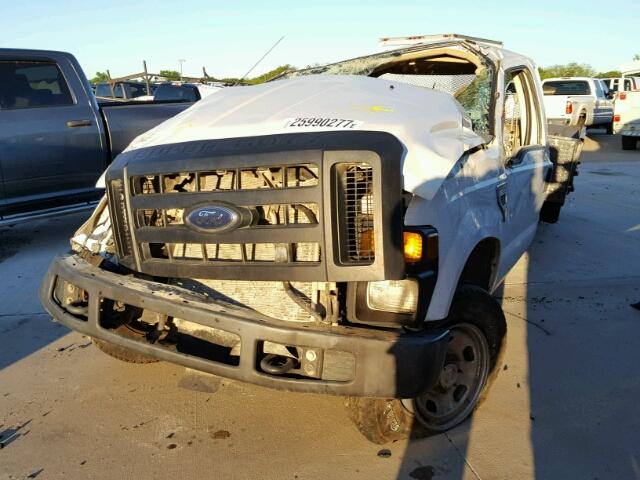 1FDWX35529EA29216 - 2009 FORD F350 SUPER WHITE photo 2