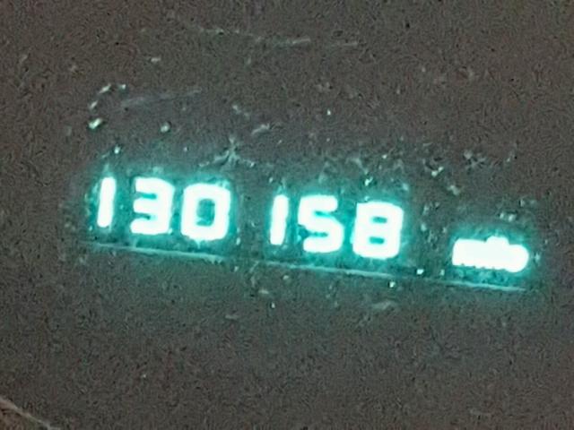 1J8HG48N76C221472 - 2006 JEEP COMMANDER SILVER photo 8