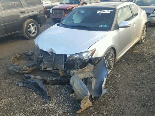 JTKJF5C71B3007266 - 2011 TOYOTA SCION TC 银色 照片 2
