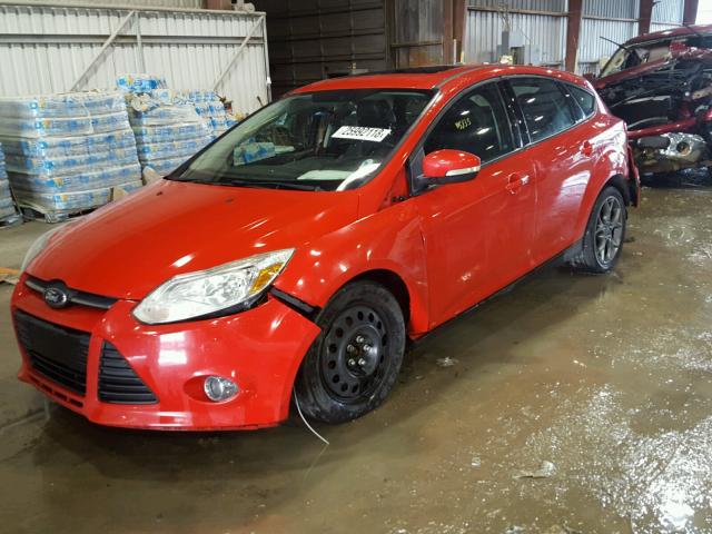 1FADP3K27DL117632 - 2013 FORD FOCUS SE RED photo 2