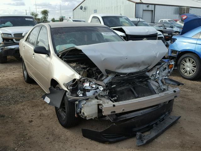 JTDBE32K120079062 - 2002 TOYOTA CAMRY LE GOLD photo 1