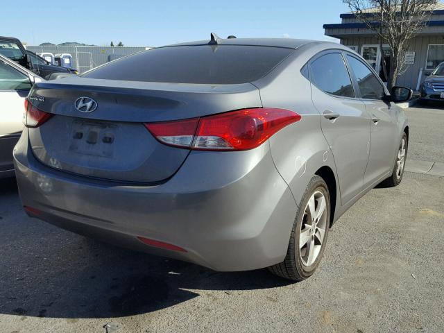 5NPDH4AE4DH255058 - 2013 HYUNDAI ELANTRA GL GRAY photo 4