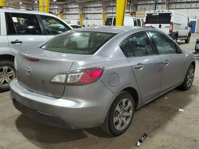 JM1BL1UG5B1455162 - 2011 MAZDA 3 I GRAY photo 4