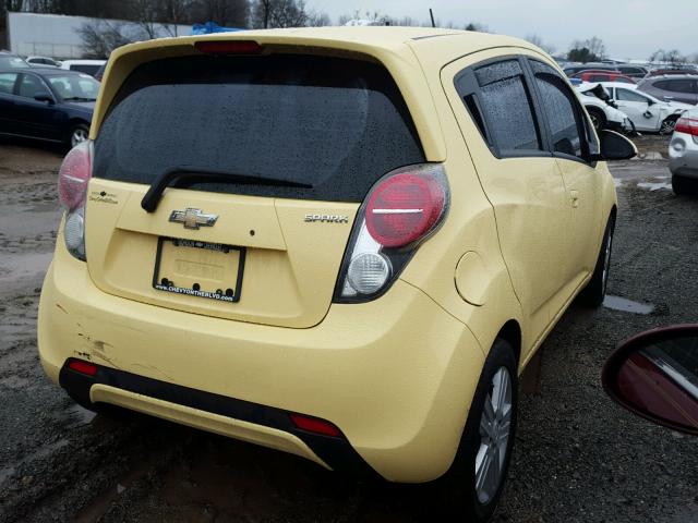 KL8CB6S97EC561641 - 2014 CHEVROLET SPARK LS YELLOW photo 4