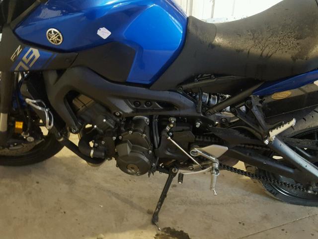 JYARN33E6GA009769 - 2016 YAMAHA FZ09 BLUE photo 7