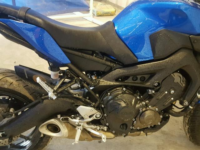 JYARN33E6GA009769 - 2016 YAMAHA FZ09 BLUE photo 9