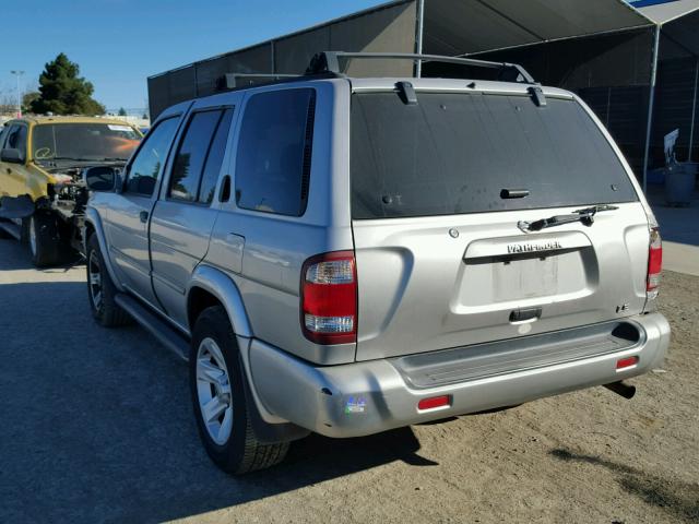 JN8DR09XX2W656962 - 2002 NISSAN PATHFINDER SILVER photo 3