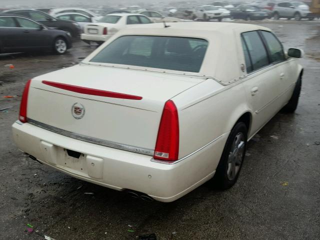 1G6KD57Y58U130403 - 2008 CADILLAC DTS CREAM photo 4