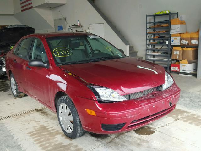 1FAFP34N05W141755 - 2005 FORD FOCUS ZX4 MAROON photo 1