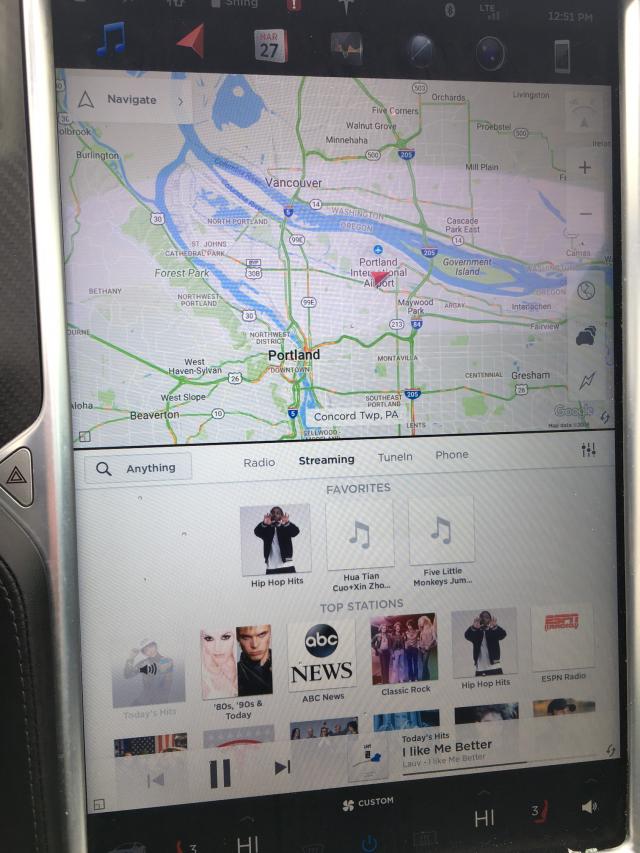 5YJSA1E26GF162376 - 2016 TESLA MODEL S WHITE photo 9