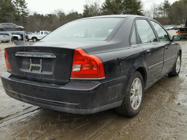 YV1TH592951400254 - 2005 VOLVO S80 2.5T BLACK photo 4